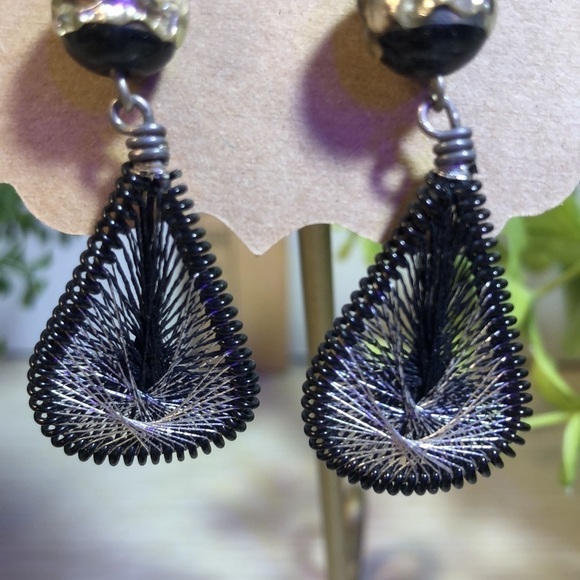 Peruvian Thread Art Earrings Black and Silver - Picture 2 of 5